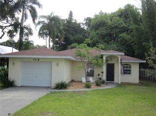 315 37th St W, Bradenton, FL 34205
