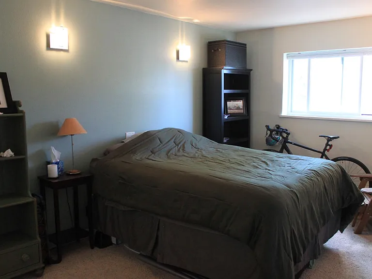 Second bedroom