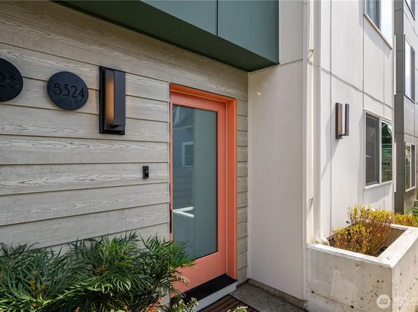 8324 14th Avenue NW, Seattle, WA 98117
