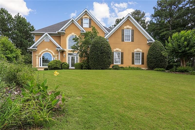 1st image of 206 Scotney Glen Cir