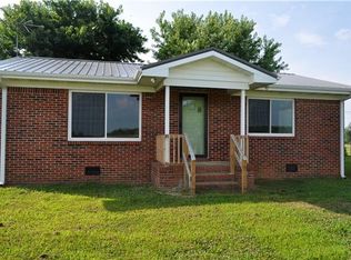 67 Hotel Rd, Flintville, TN 37335