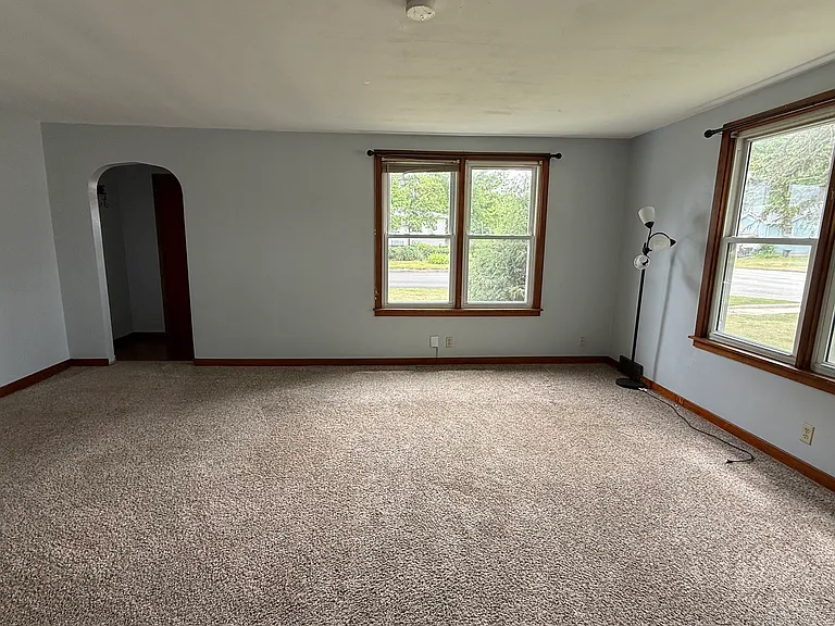 604 N Taylor St — Photo 18