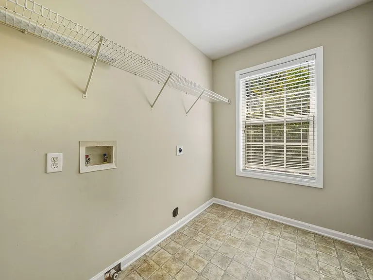 4750 Ferncrest Pl — Photo 31