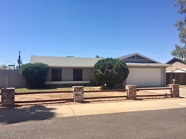 1st image of 3901 W Woodridge Dr