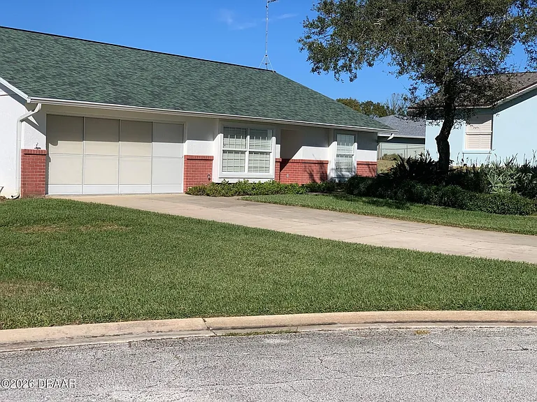 145 Riverwalk Ct — Photo 36