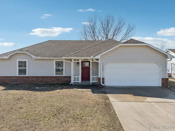 1408 Damon Dr, Pryor, OK 74361