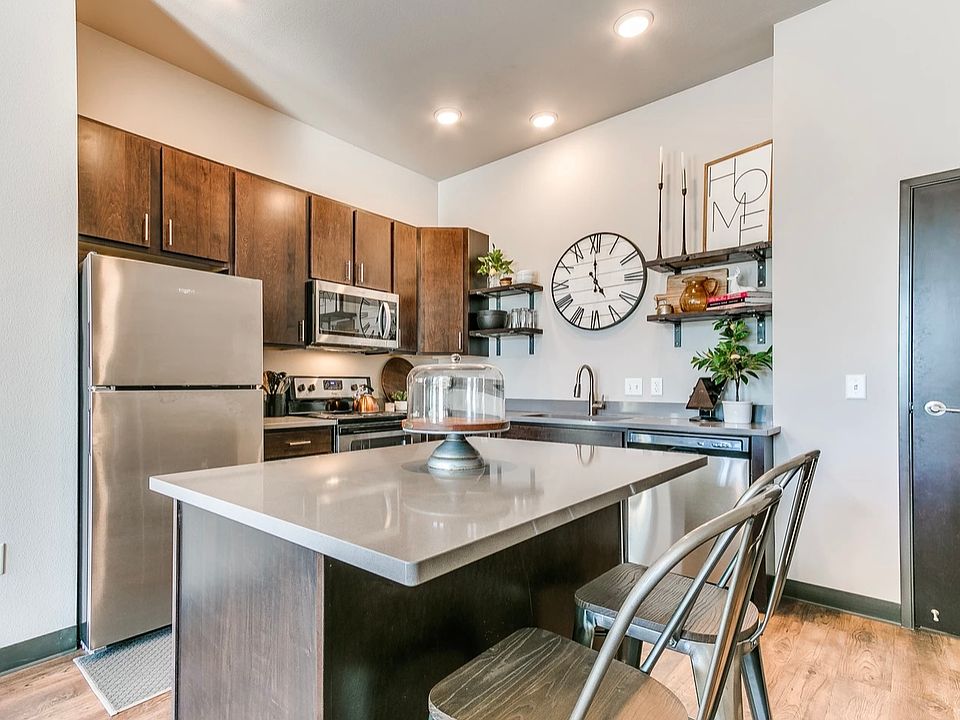 1st image of 3115 Peridot Ave Unit 311