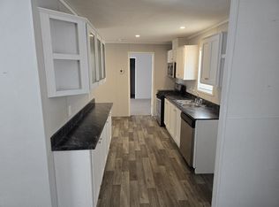 2466 E Birch Dr #90, Kawkawlin, MI 48631