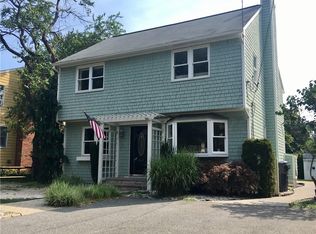 104 Sawyer Ave, Warwick, RI 02818