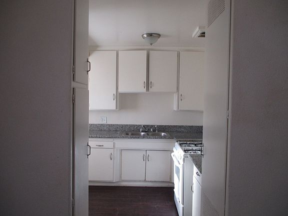 4th image of 238 N Gold Canyon St #N307b