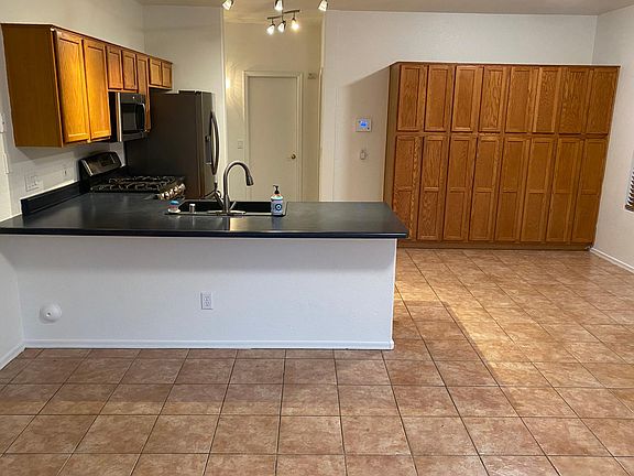 3rd image of 3720 W Villa Linda Dr