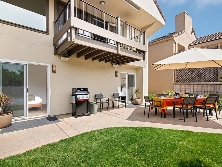 2452 Azure Coast Dr — Photo 37