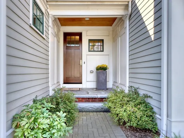 8 Lillian Way, Wayland, MA 01778