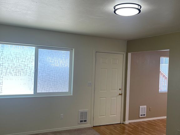 4th image of 602 Easy St Unit A