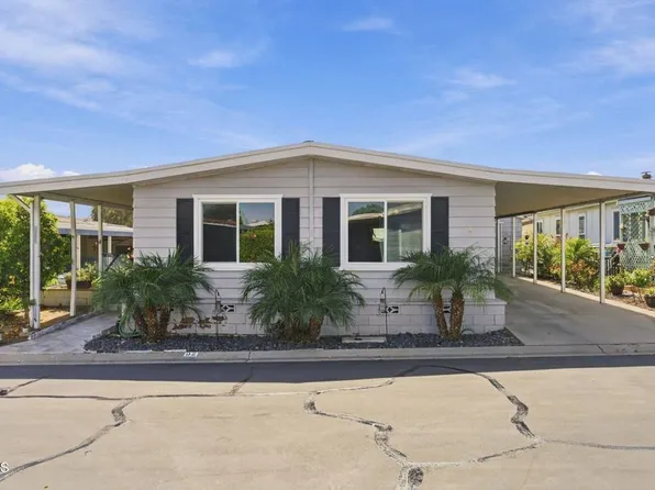 92 Poinsettia Gardens Dr, Ventura, CA 93004
