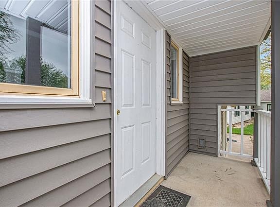5th image of 2111 Calumet Dr