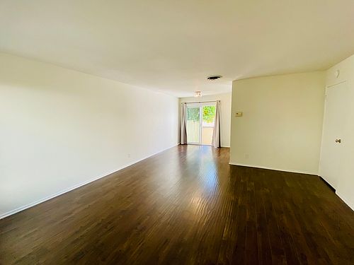 4th image of 11138 Aqua Vista St APT 26