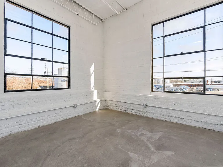The Railyard Flats — Photo 36