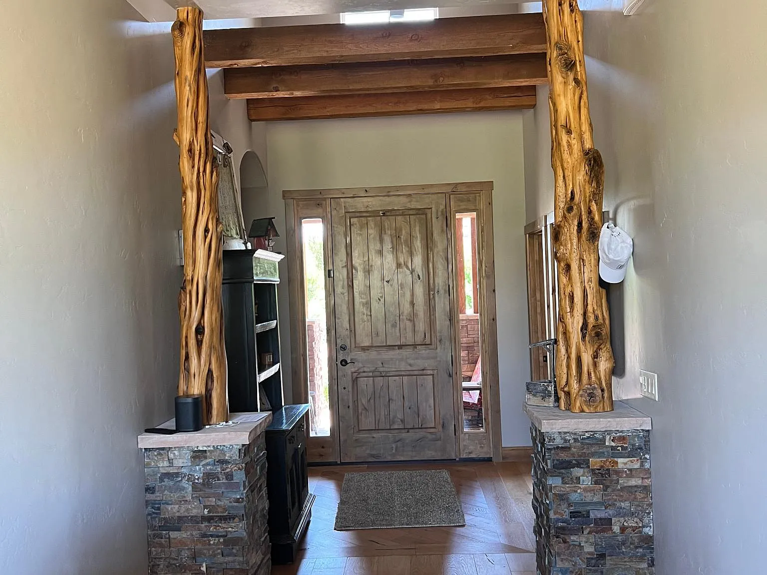 331 Shadow Lake Cir — Photo 3