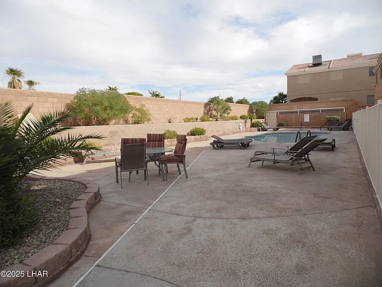3470 Kearsage Dr #E102 — Photo 51
