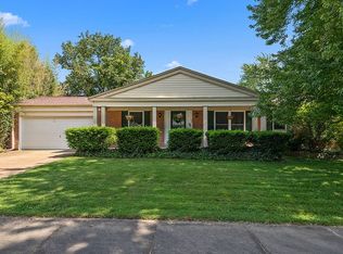 1012 Van Loon Dr, Ballwin, MO 63011