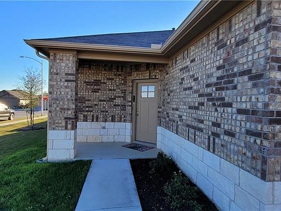 3rd image of 3417 Brywood Dr
