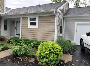 866 Bay Harbor Dr, Maineville, OH 45039