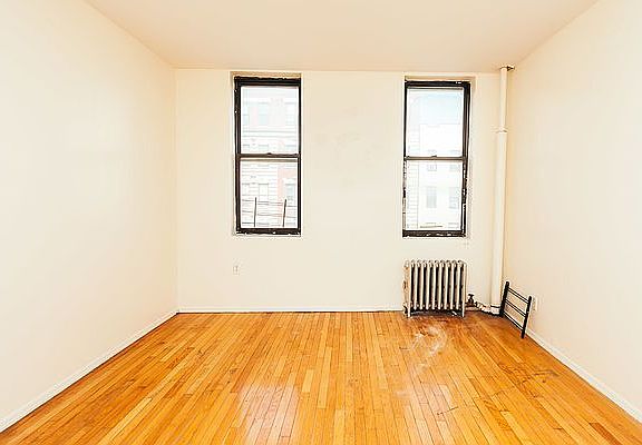2nd image of 220 Bushwick Ave #2R