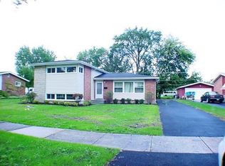 76 W Pleasant Hill Blvd, Palatine, IL