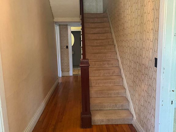 5th image of 966 Highland Ave