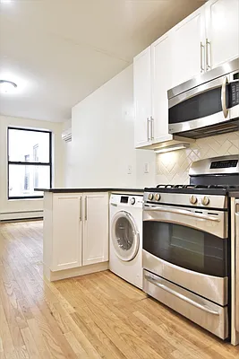 Rented by Bohemia Realty Group | media 2