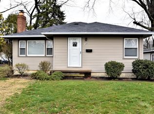 127 Oakwood Dr, Avon Lake, OH