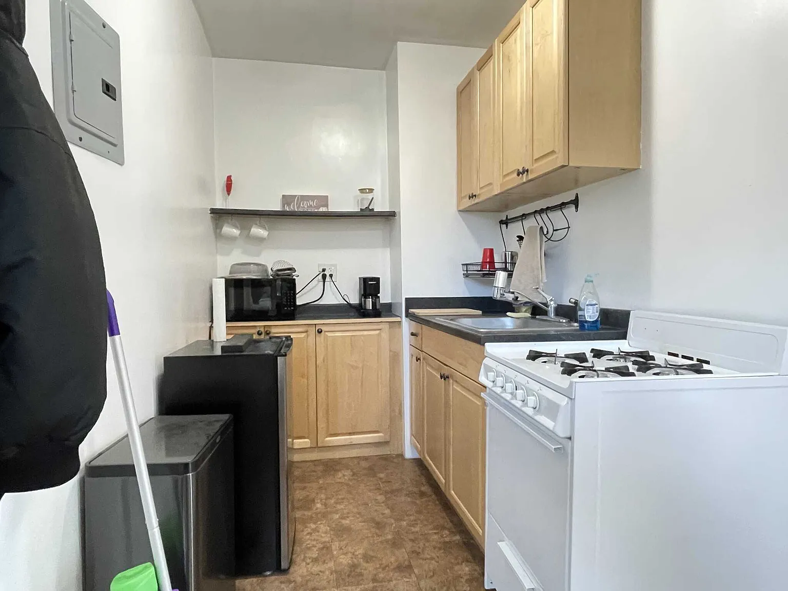 2 bed, $3,000 — Photo 2