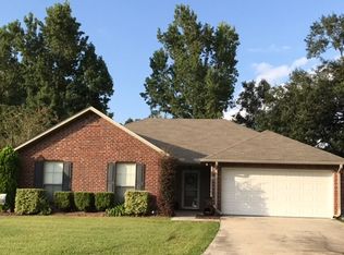 44462 Pecan Oaks Ave, Sorrento, LA 70778