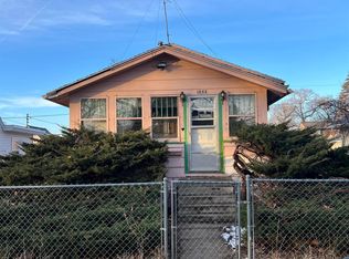 1653 Forest Ave, Waterloo, IA 50702