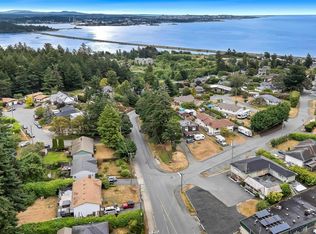 192 A Lagoon Rd, Colwood, BC V9C 1S9