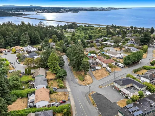 192 A Lagoon Rd, Colwood, BC V9C 1S9