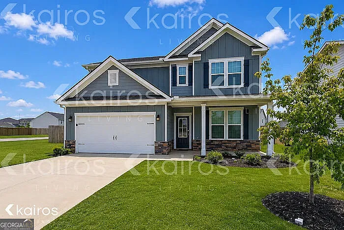 101 Silver Maple Ln