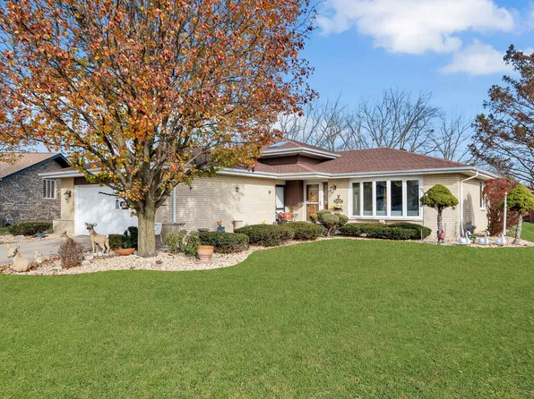 10929 Valley Ct, Palos Hills, IL 60465
