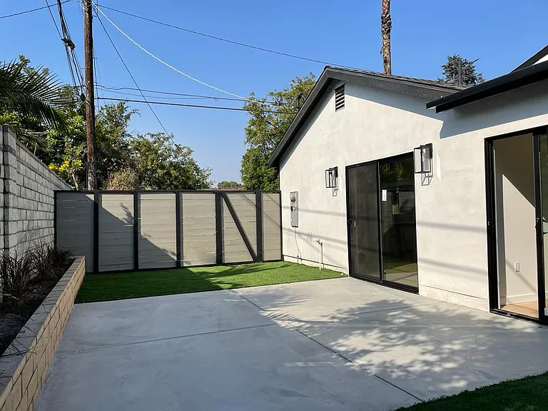4843 Forman Ave — Photo 9