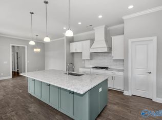 6503 NW Landsmere Ln, Madison, AL 35757