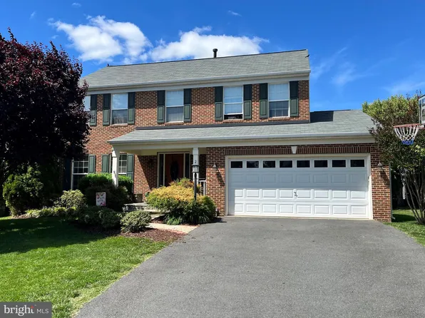 20611 Coppersmith Dr, Ashburn, VA 20147