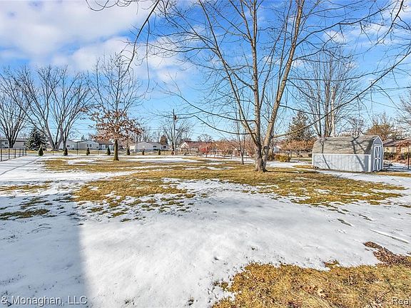 2nd image of 48035 Pheasant Dr