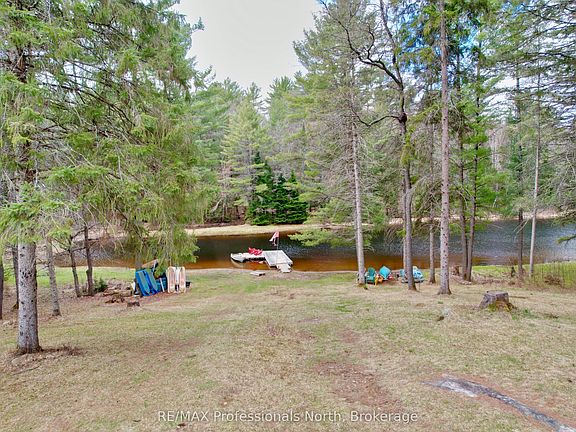 3rd image of 862 Lynx Lake Rd