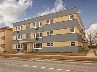10116 S Pulaski Rd #1S, Oak Lawn, IL 60453