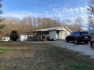 6228 Silverpoint Rd, Cannelton, IN 47520