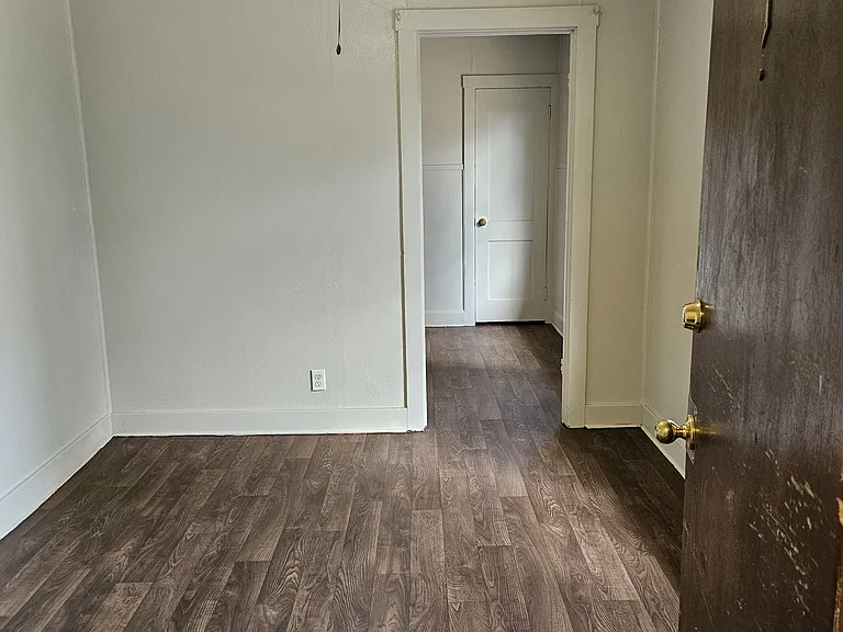 406 E Birch Ave #1 — Photo 5