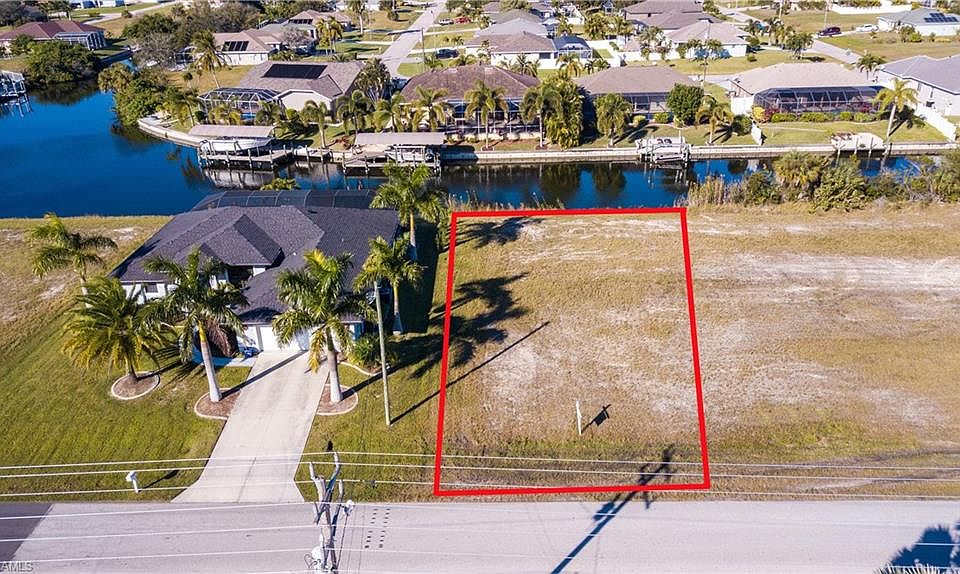 1st image of 2325 SW 32nd St