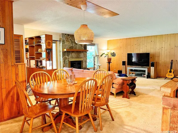 792 3rd STREET E, Shaunavon, SK S0N 0C4