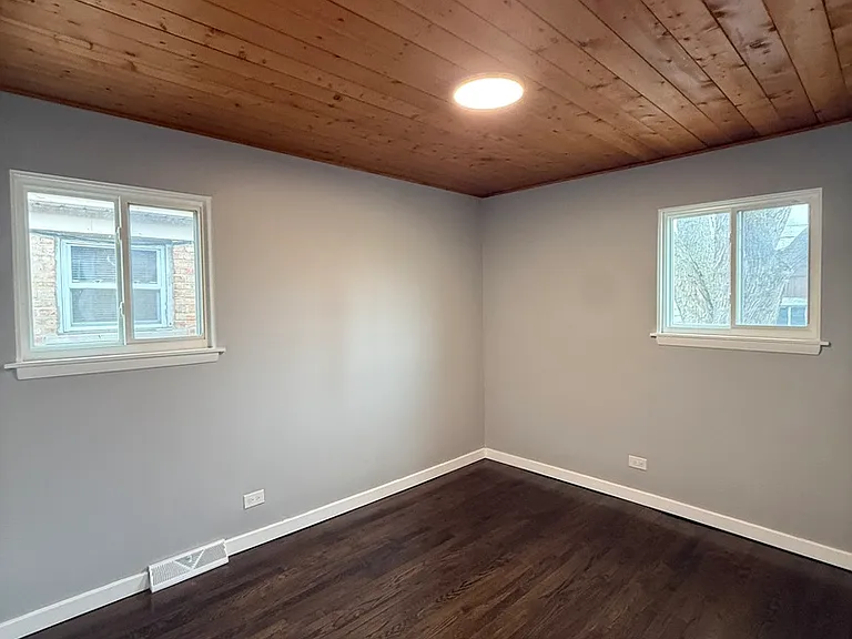 7732 Lotus Ave — Photo 7